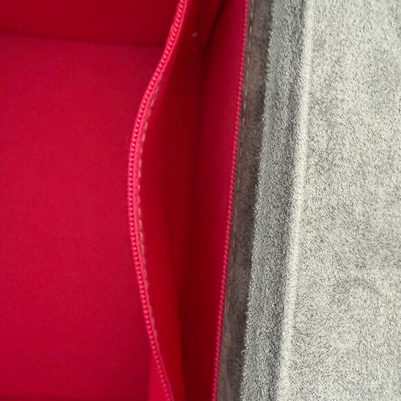 Gray Makeup Case - Picture 8 of 12